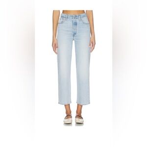 Levi’s rib cage straight ankle 26X27 light wash
